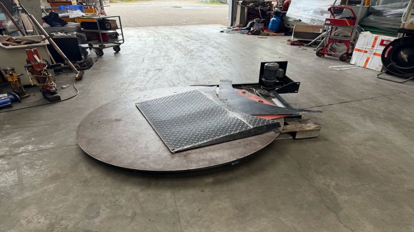 Matco B.V., A 500 Pallet Stretchwrapping system